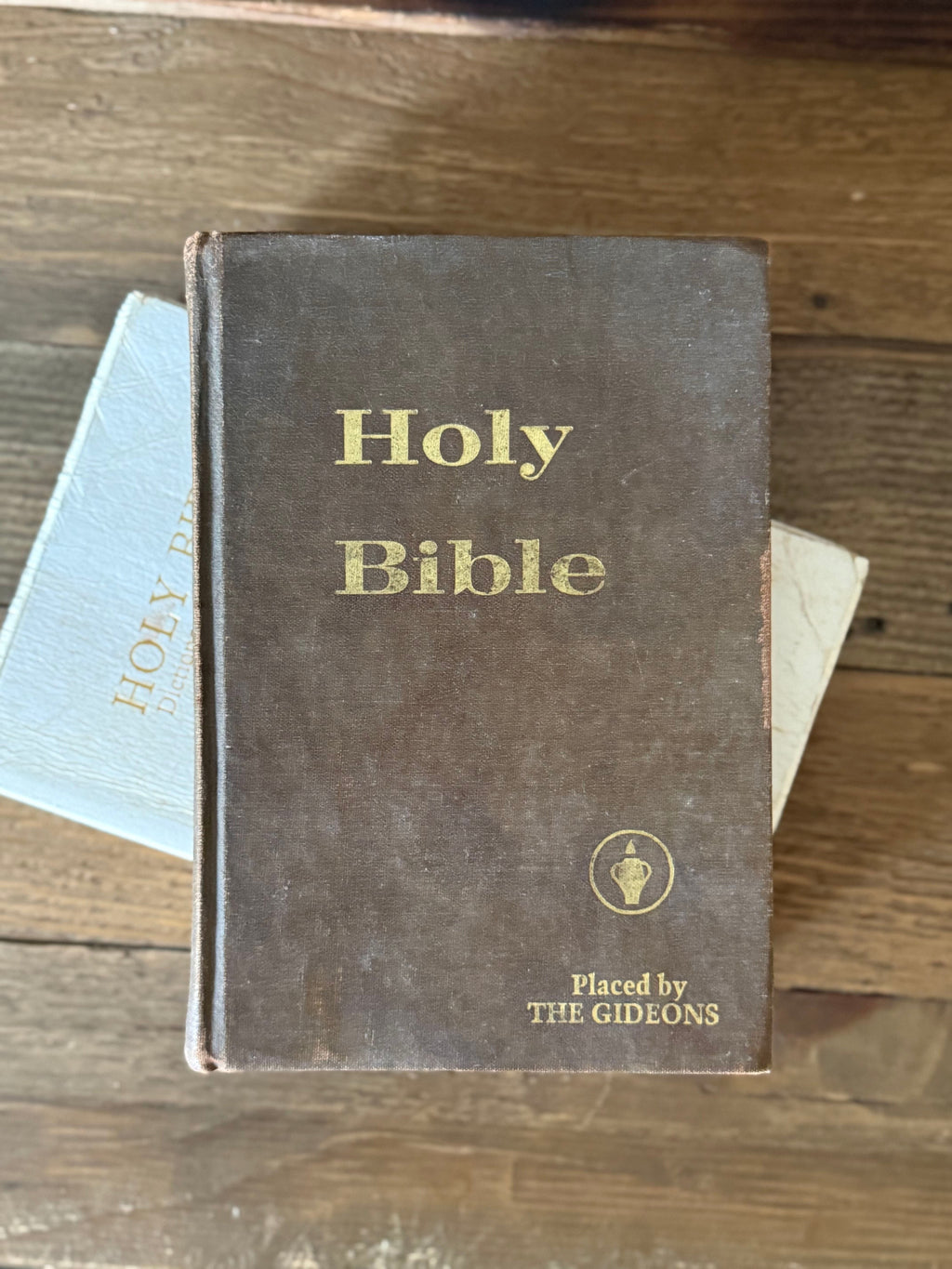 Vintage Gideons Holy Bible